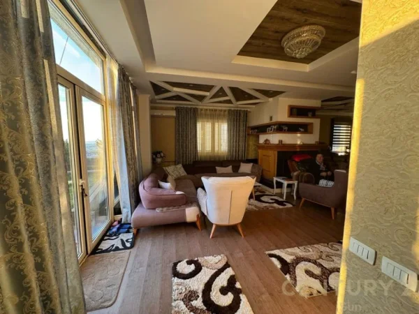 Tirane, shes apartament+verande | Penthouse 3+1+Aneks+Ballkon Kati 6, 641 m² (FRESKU)