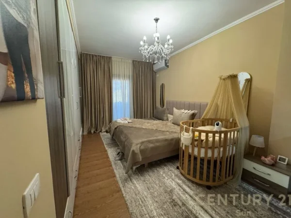 Tirane, shes apartament+verande | Penthouse 3+1+Aneks+Ballkon Kati 6, 641 m² (FRESKU)