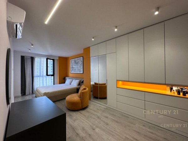 Tirane, jepet me qera apartament 2+1+Aneks+Ballkon Kati 5, 134 m² 1.200 € (Ish Fusha e Aviacionit)