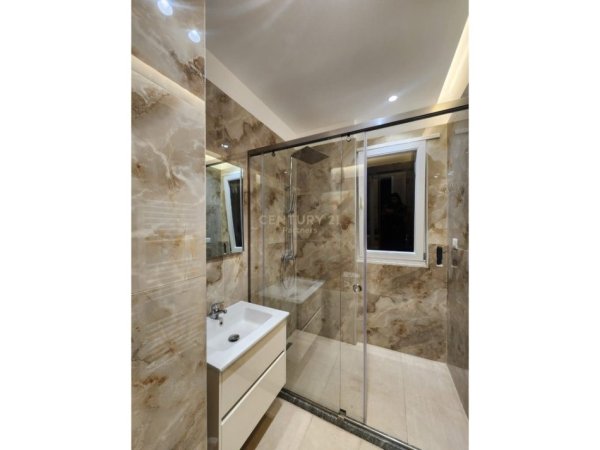 Tirane, jepet me qera apartament 2+1+Aneks+Ballkon Kati 2, 99 m² 1.200 € (Kopshti Zoologjik)