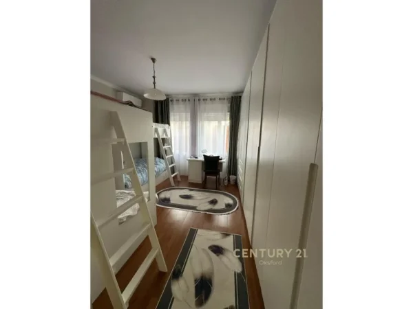 Tirane, shes apartament 3+1+Aneks+Ballkon Kati 3, 185 m² 315.000 € (KOPSHTI BOTANIK)