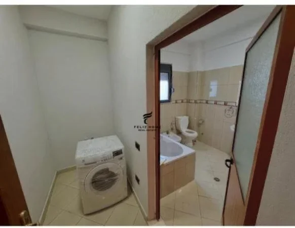 Tirane, shitet apartament 3+1 Kati 3, 135 m² 190.000 € (VILAT GJERMANE)