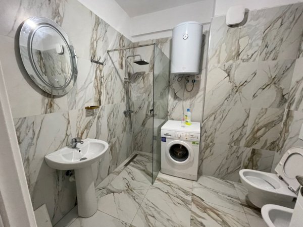 Tirane, jepet me qera apartament 2+1+Ballkon Kati 3, 107 m² 500 € (ASTIR)
