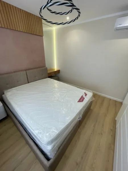 Tirane, jepet me qera 1+1 Kati 2, 55 m² 500 € 