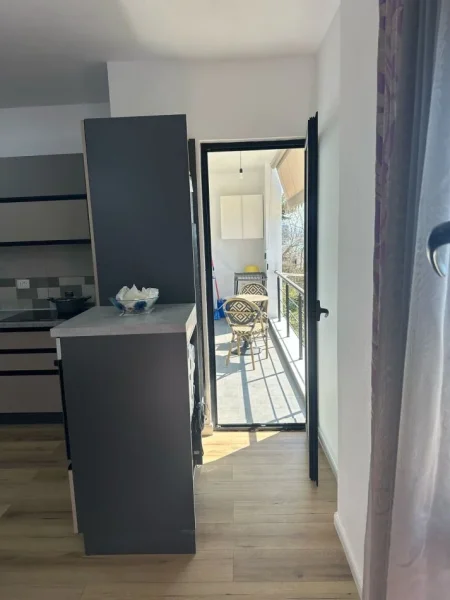 !DHENE! Durres, jepet me qera apartament+verande | Penthouse 1+1+Ballkon Kati 2, 70 m² 350 € (Vila e Zogut, Durrës)