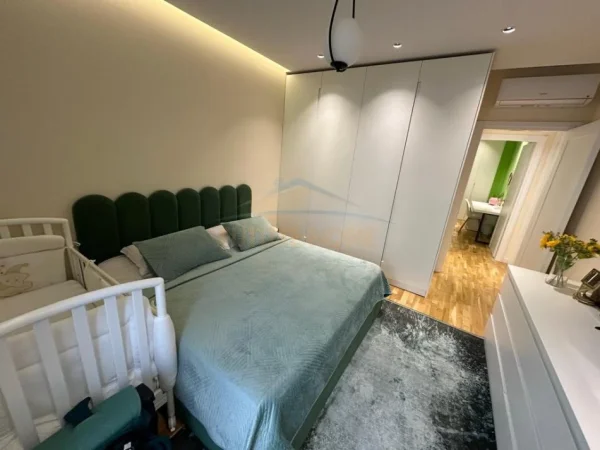 Shitet, Apartament 2+1, Liqeni i Thate, Tiranë