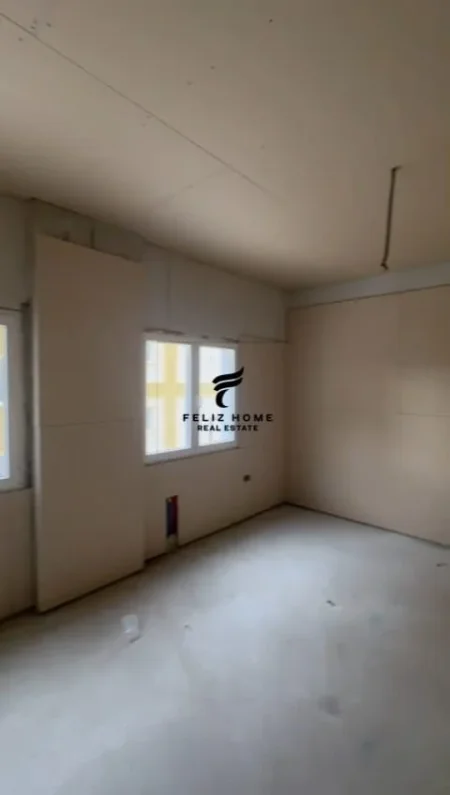 Tirane, shitet apartament 2+1+Ballkon Kati 1, 117 m² 150.000 € (FARKE)