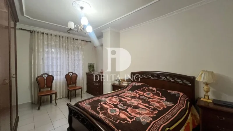 Tirane, shitet 3+1 Kati 4, 144 m² 289.000 € (Komuna Parisit)