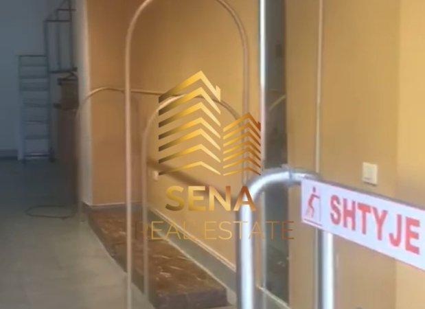 Tirane, jepet me qera ambjent biznesi Kati 1, 60 m² 400 € (Rruga Pjetër Budi)