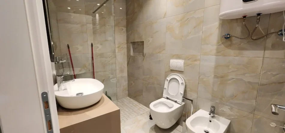 Tirane, jepet me qera apartament 2+1 Kati 6, 99 m² 1.400 € (tek Rezidenca Lake View)