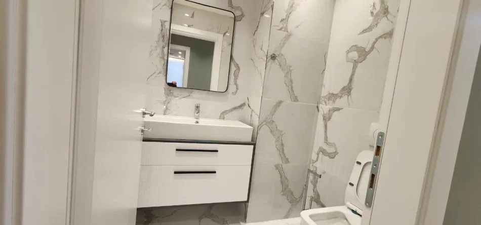 Tirane, jepet me qera apartament 2+1 Kati 6, 99 m² 1.400 € (tek Rezidenca Lake View)