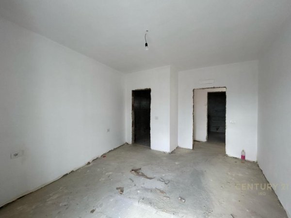 Tirane, shes apartament 2+1+Aneks+Ballkon Kati 2, 129 m² 193.770 € (BULEVARDI I RI)