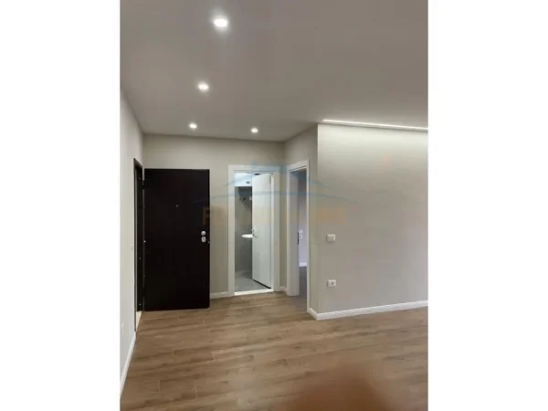 Durres, shitet apartament 1+1 Kati 2, 58 m² 105.000 € (Golem)