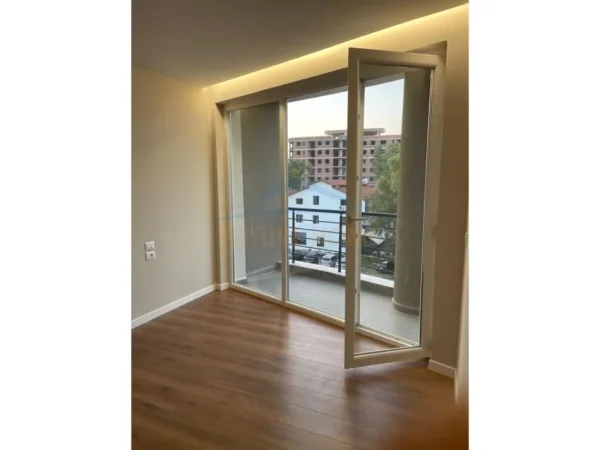 Durres, shitet apartament 1+1 Kati 2, 58 m² 105.000 € (Golem)