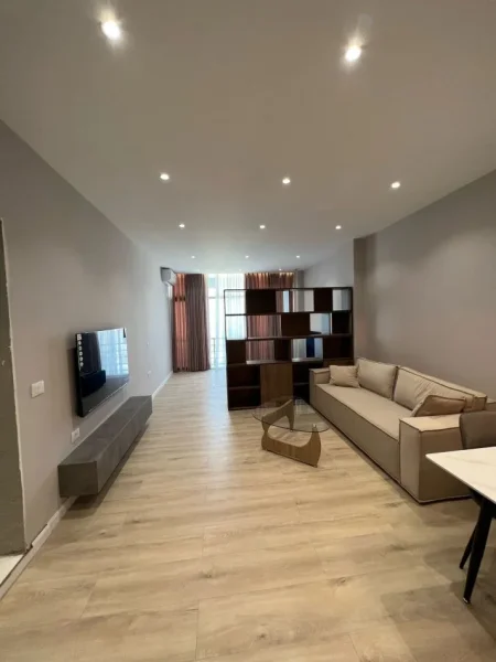 Tirane, shitet apartament 1+1+Aneks+Ballkon Kati 8, 106 m² 160.000 € (yzberisht)