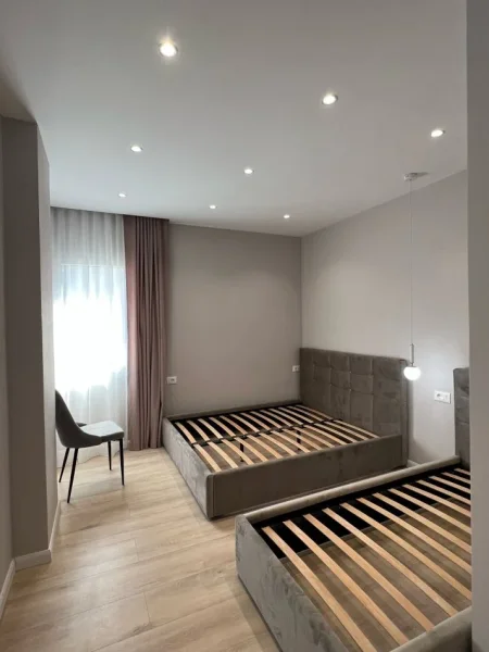 Tirane, shitet apartament 1+1+Aneks+Ballkon Kati 8, 106 m² 160.000 € (yzberisht)