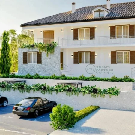 Tirane, shitet shtepi 2 Katshe Kati 2, 300 m² 260.000 € (Pogradec)