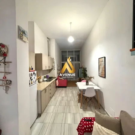 Tirane, shitet garsonier 1+1 Kati 1, 59 m² 78.000 € (5 maji)