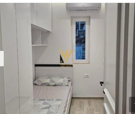 Tirane, jepet me qera shtepi 2+1+Ballkon Kati 0, 80 m² 500 € (SHKOZE)