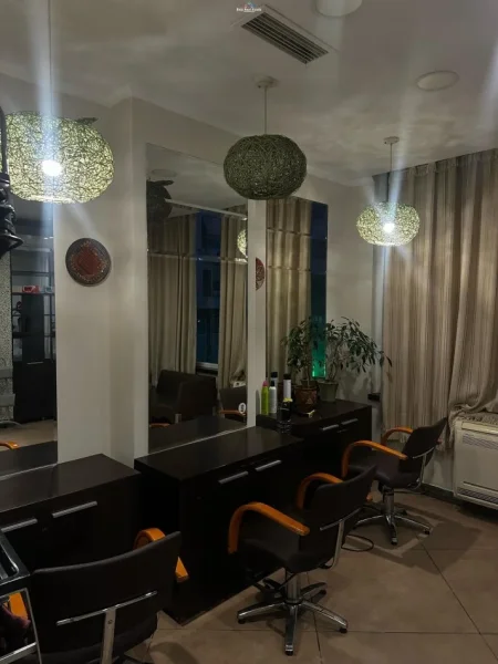 Tirane, jepet me qera dyqan Kati 1, 40 m² 400 € (rruga e elbasanit)