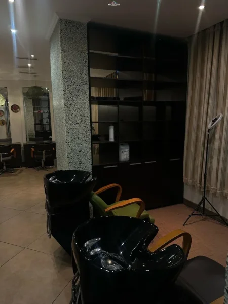 Tirane, jepet me qera dyqan Kati 1, 40 m² 400 € (rruga e elbasanit)