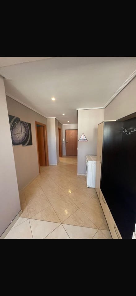 Tirane, shes apartament 2+1 Kati 4, 99 m² 200.000 € (ndre mjeda)