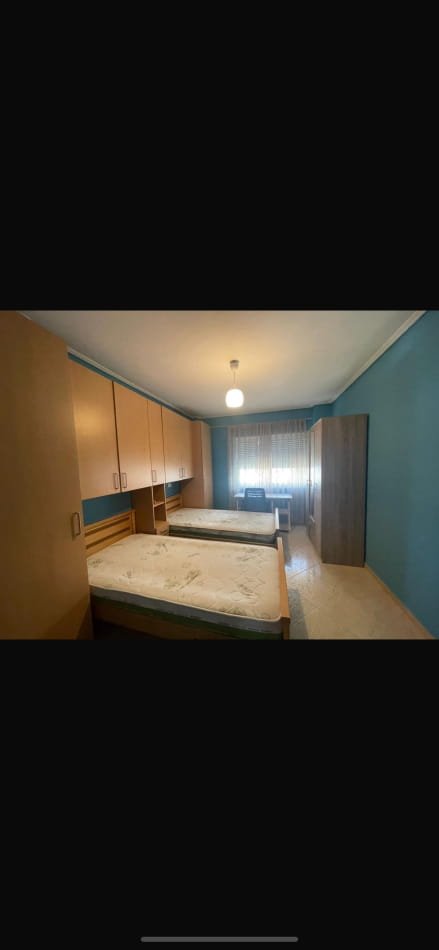 Tirane, shes apartament 2+1 Kati 4, 99 m² 200.000 € (ndre mjeda)