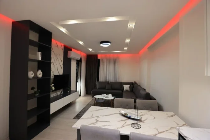 jepet me qera 2+1+Ballkon Kati 4, 600 € (TEODOR keko)