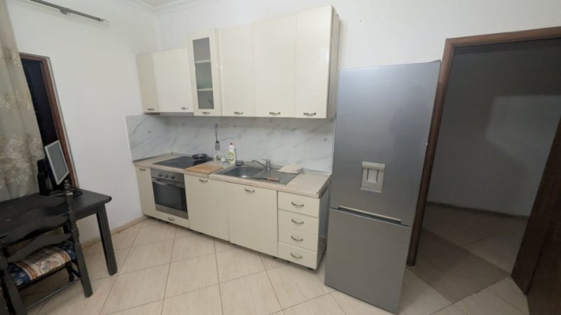 Tirane, jepet me qera apartament 2+1 Kati 4, 80 m² 450 € (Don Bosko te xhamia)