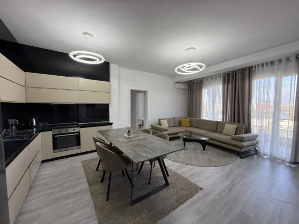 Tirane, shes apartament 3+1+Ballkon Kati 4, 141 m² 335.000 € 