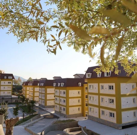 Tirane, shitet apartament 1+1 , 75 m² 113.000 € (Liqeni i Farkes)