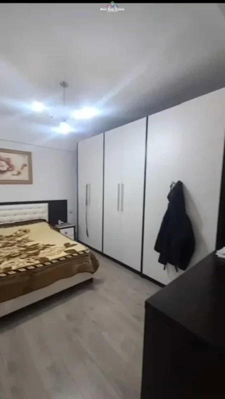 Tirane, jepet me qera apartament 2+1 Kati 6, 95 m² 600 € (LAPRAKE)