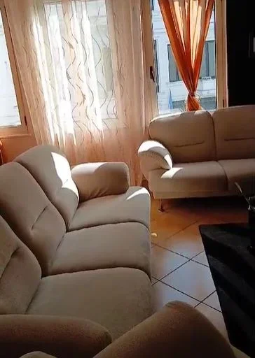 Tirane, jepet me qera apartament 2+1 Kati 2, 96 m² 600 € (KOMUNA E PARISIT)