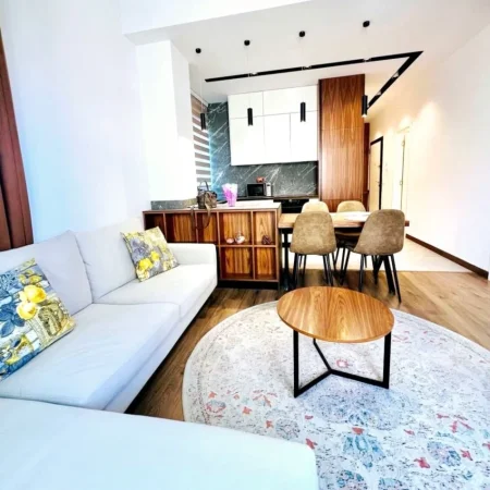 Tirane, shitet apartament 2+1 , 200 m² 185.000 € (Kodra e Diellit 1)