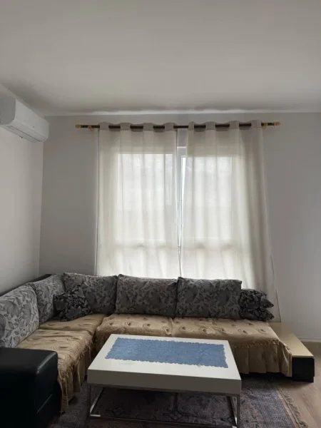 Tirane, jepet me qera apartament 1+1 Kati -1, 55 m² 450 € (Lidhja e Prizerenit Paskuqan)