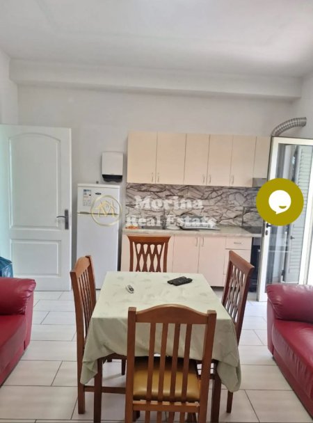 Tirane, jepet me qera shtepi 2+1 Kati 3, 90 m² 500 € (Vilat Amerikane)