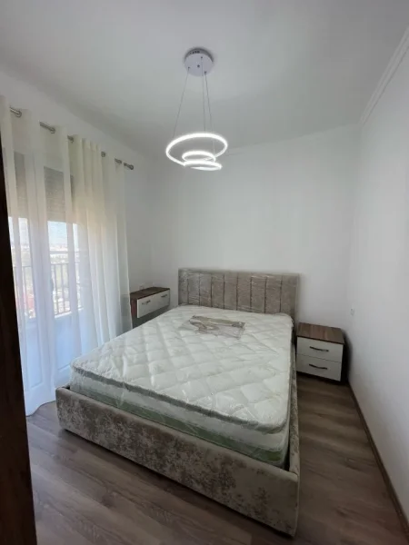 Tirane, shitet apartament 1+1 Kati 7, 56 m² 85.000 € (rruga tom plezha)