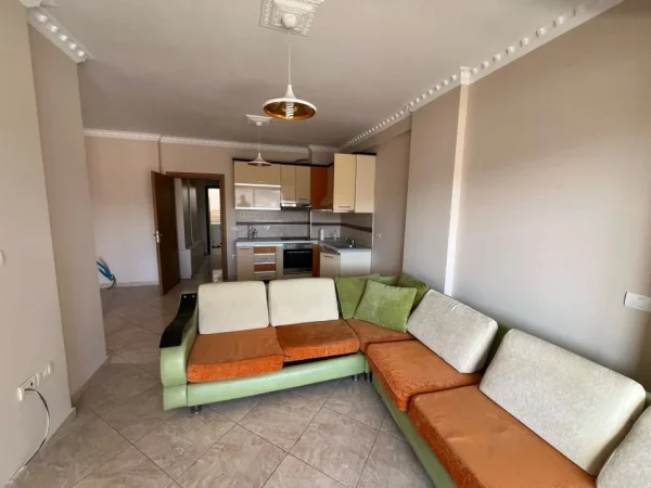 Tirane, shitet apartament 2+1+Aneks+Ballkon Kati 8, 126 m² 140.000 € (yzberisht)