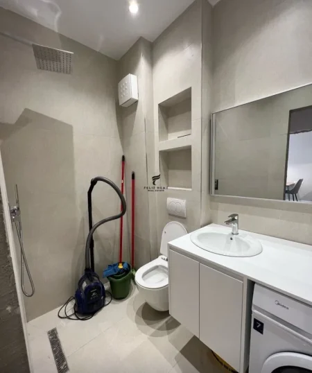 Tirane, shitet apartament 2+1+Ballkon Kati 8, 106 m² 160.000 € (YZBERISHT)