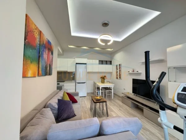 Shitje, Apartament 2+1+Bodrum, Stadiumi Dinamo.