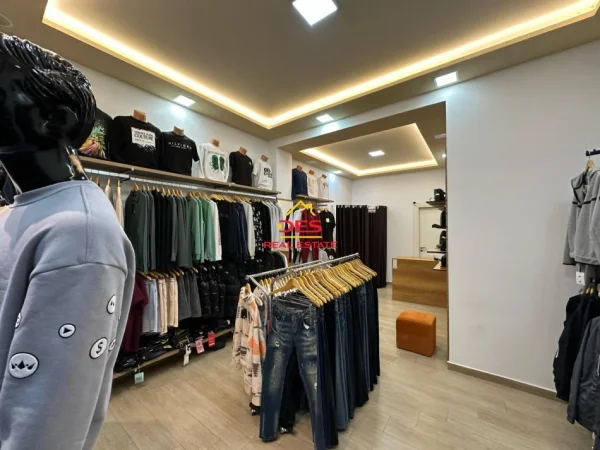 Vlore, shitet ambjent biznesi Kati 0, 55 m² 55.000 € (Rruga Sadik Zotaj)