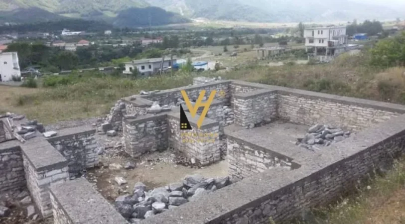 Permet, shitet truall , 4.154 m² 85.000 € (PERMET)