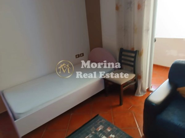 Tirane, jepet me qera apartament 3+1 Kati 6, 94 m² 450 € (Laprake)
