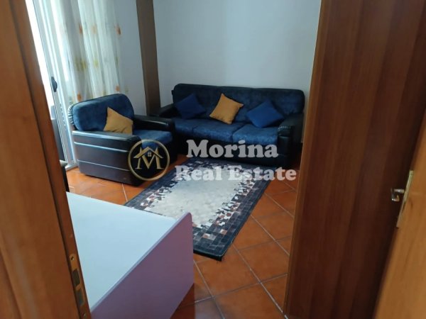 Tirane, jepet me qera apartament 3+1 Kati 6, 94 m² 450 € (Laprake)