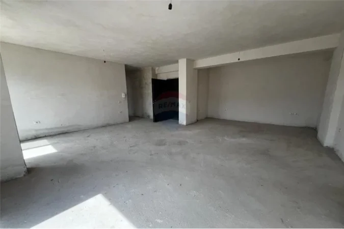 Vlore, shitet apartament+verande | Penthouse 2+1+Ballkon , 200 m² (Skele)