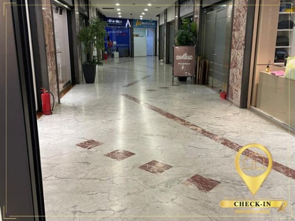 Tirane, shitet dyqan Kati 0, 37 m² 210.000 € (Abdi Toptani, Torre Drini)
