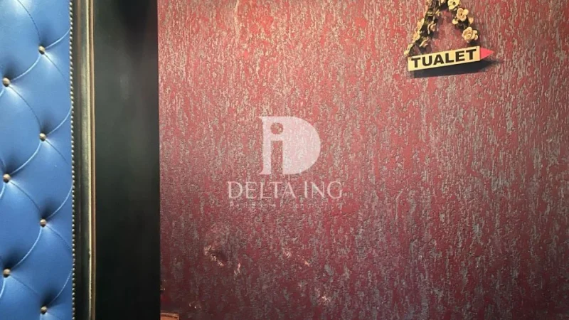 Tirane, shitet lokal Kati 0, 204 m² 200.000 € (Rruga Riza Cerova)