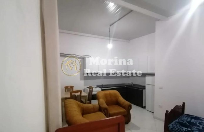 Tirane, jepet me qera shtepi 1+1 Kati 2, 70 m² 300 € (Qytet Studenti)