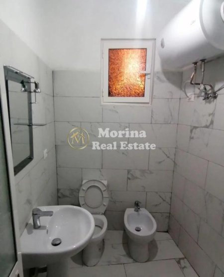 Tirane, jepet me qera shtepi 1+1 Kati 2, 70 m² 300 € (Qytet Studenti)