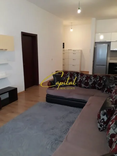 Tirane, jepet me qera apartament 2+1 Kati 2, 110 m² 500 € (ASTIR)